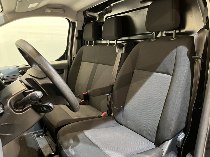 فان المدمجة Peugeot Expert 2.0 BlueHDI Long Premium 180 PK Automaat / Euro 6 / Airco / Cruise Control / Navigatie / CarPlay / Trekhaak / PDC / Imperiaal / 3-Zits 90.000 KM !!: صورة 8