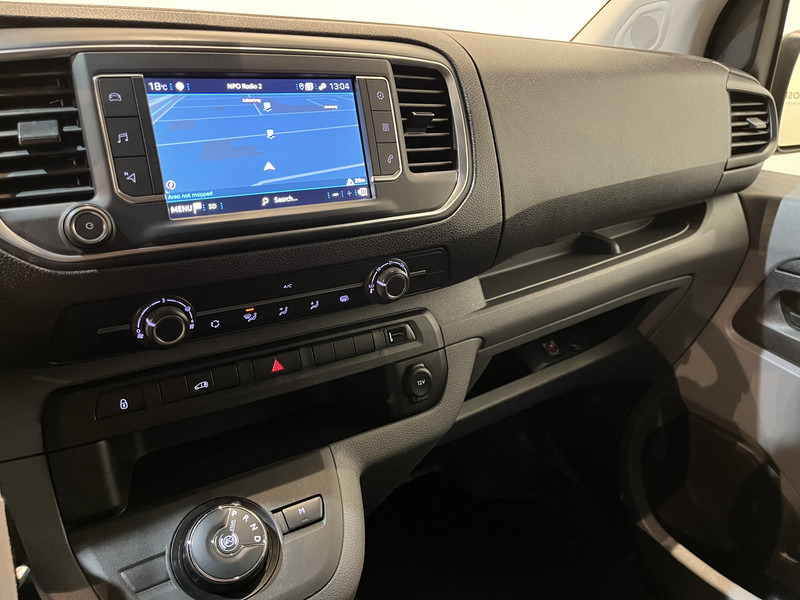 فان المدمجة Peugeot Expert 2.0 BlueHDI Long Premium 180 PK Automaat / Euro 6 / Airco / Cruise Control / Navigatie / CarPlay / Trekhaak / PDC / Imperiaal / 3-Zits 90.000 KM !!: صورة 7