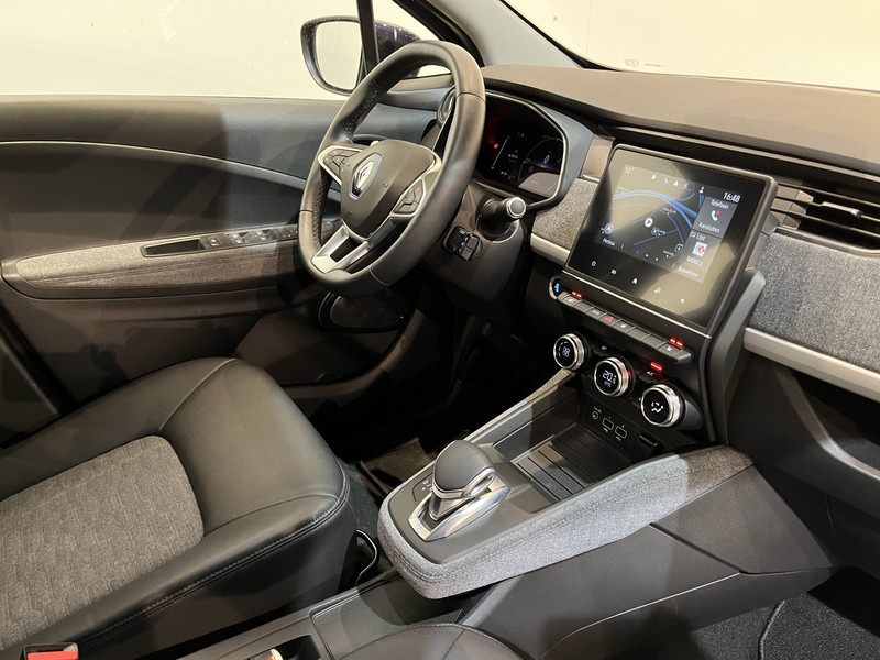 Renault ZOE R110 Experience 52 kWh (Huuraccu) / CarPlay / Camera / Airco / Cruise Control / LMV / Navigatie / 11.000 KM !! Prijs ex BTW € 11.500,- - هاتشباك: صورة 4 Renault ZOE R110 Experience 52 kWh (Huuraccu) / CarPlay / Camera / Airco / Cruise Control / LMV / Navigatie / 11.000 KM !! Prijs ex BTW € 11.500,- - هاتشباك: صورة 4