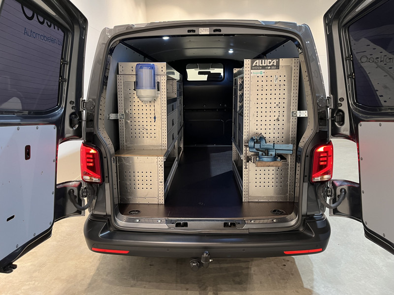 Volkswagen Transporter 2.0 TDI L2H1 Servicebus / Aluca Inrichting / Euro 6 / 220V. / Airco / Cruise Control / Trekhaak / CarPlay / PDC / 3-Zits / 51.100 KM !! - فان المدمجة: صورة 4 Volkswagen Transporter 2.0 TDI L2H1 Servicebus / Aluca Inrichting / Euro 6 / 220V. / Airco / Cruise Control / Trekhaak / CarPlay / PDC / 3-Zits / 51.100 KM !! - فان المدمجة: صورة 4