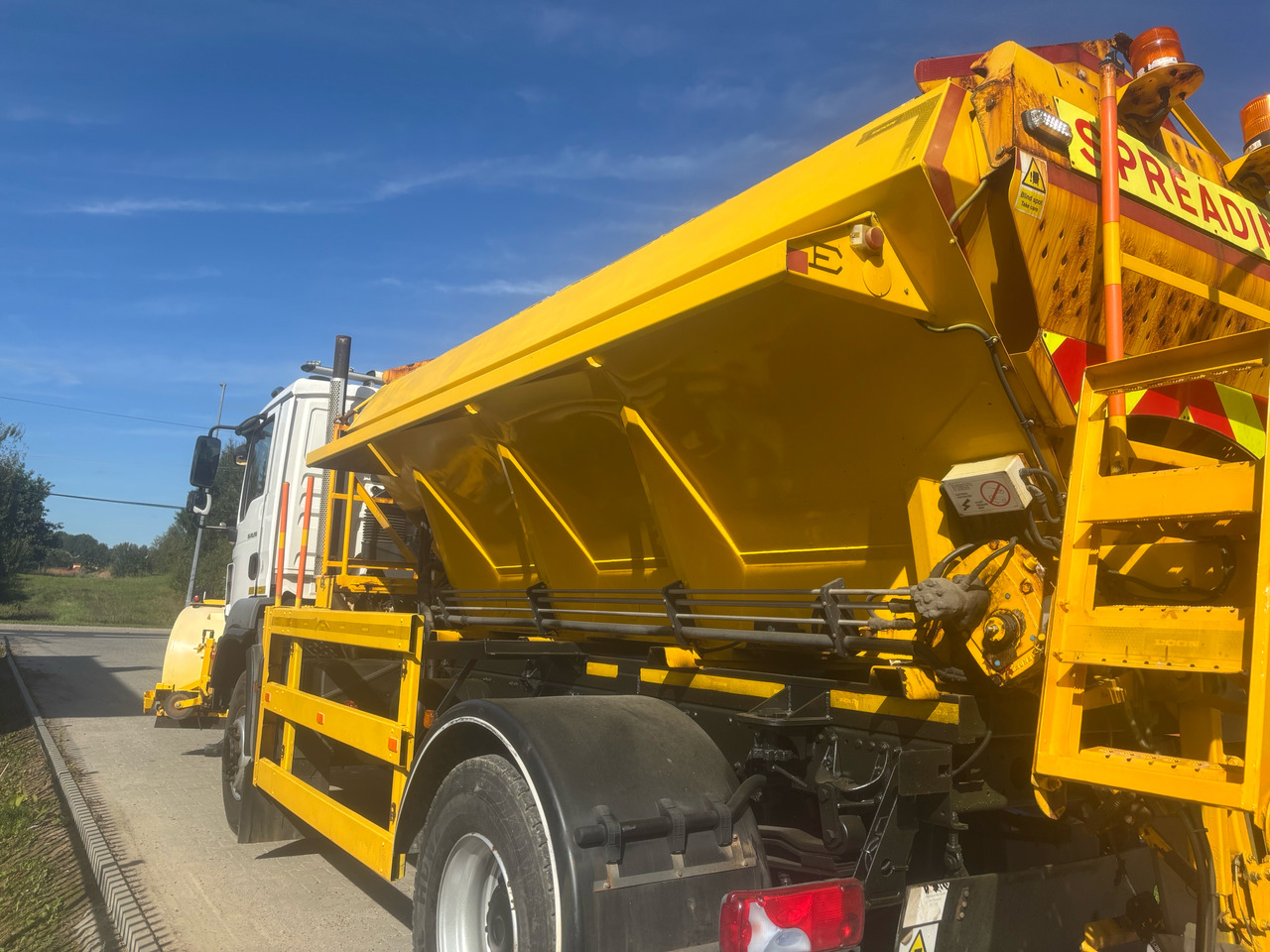MAN TGM 18.290 4x4 BB GRITTER/SPREADER/PLOUGH - جرافة ثلج: صورة 4 MAN TGM 18.290 4x4 BB GRITTER/SPREADER/PLOUGH - جرافة ثلج: صورة 4