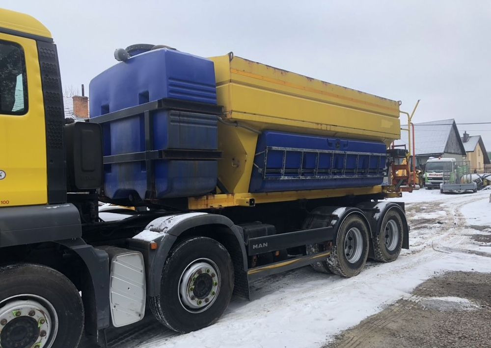 MAN TGS 32.360 8x4 piaskarka solarka schmidt euro5 pług - سيارة خدمات/ سيارة خاصة, شاحنة: صورة 5 MAN TGS 32.360 8x4 piaskarka solarka schmidt euro5 pług - سيارة خدمات/ سيارة خاصة, شاحنة: صورة 5