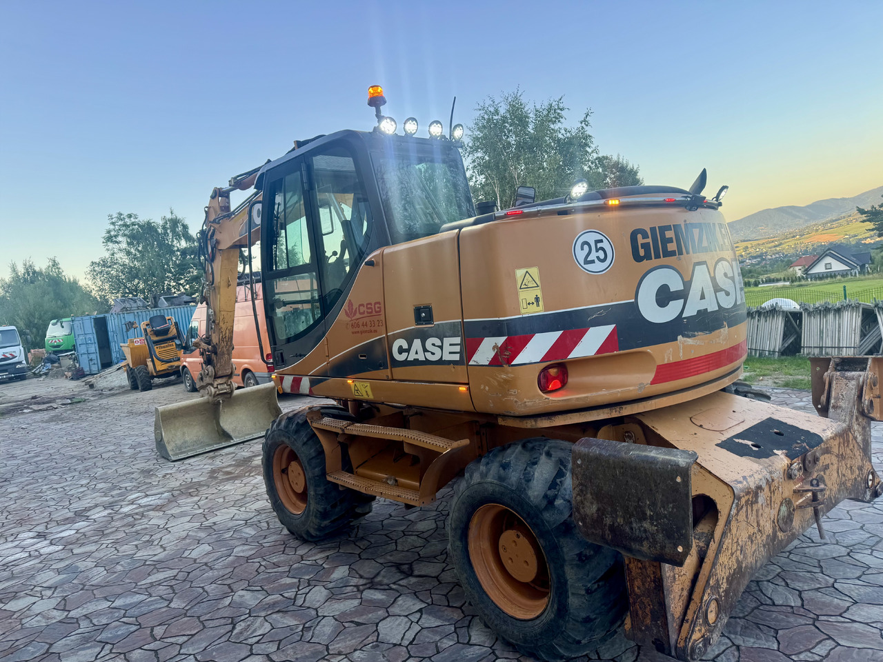 Case WX145 - حفار ذو عجلات: صورة 3 Case WX145 - حفار ذو عجلات: صورة 3