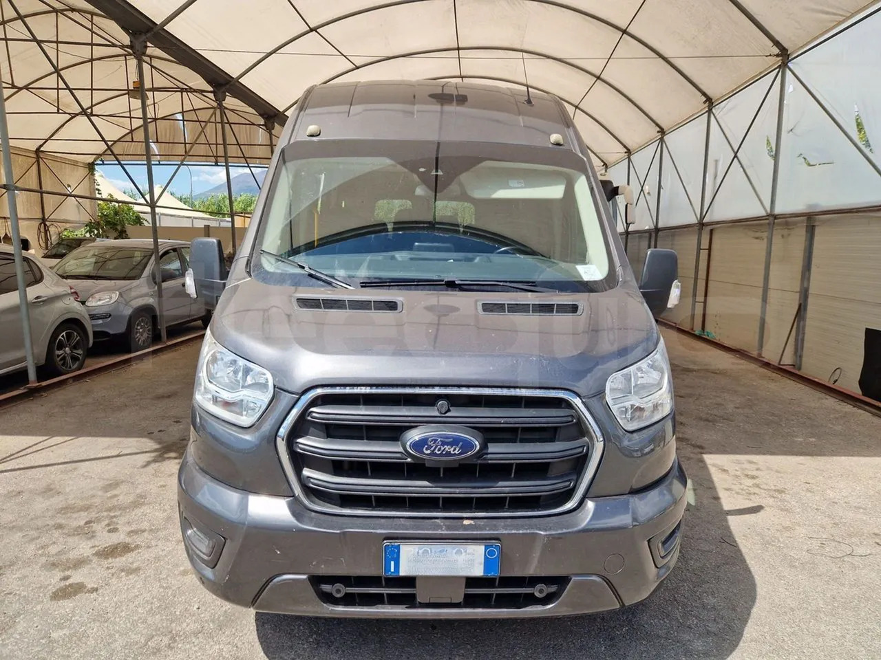 Ford Transit - حافلة صغيرة, ميكروباص: صورة 2 Ford Transit - حافلة صغيرة, ميكروباص: صورة 2