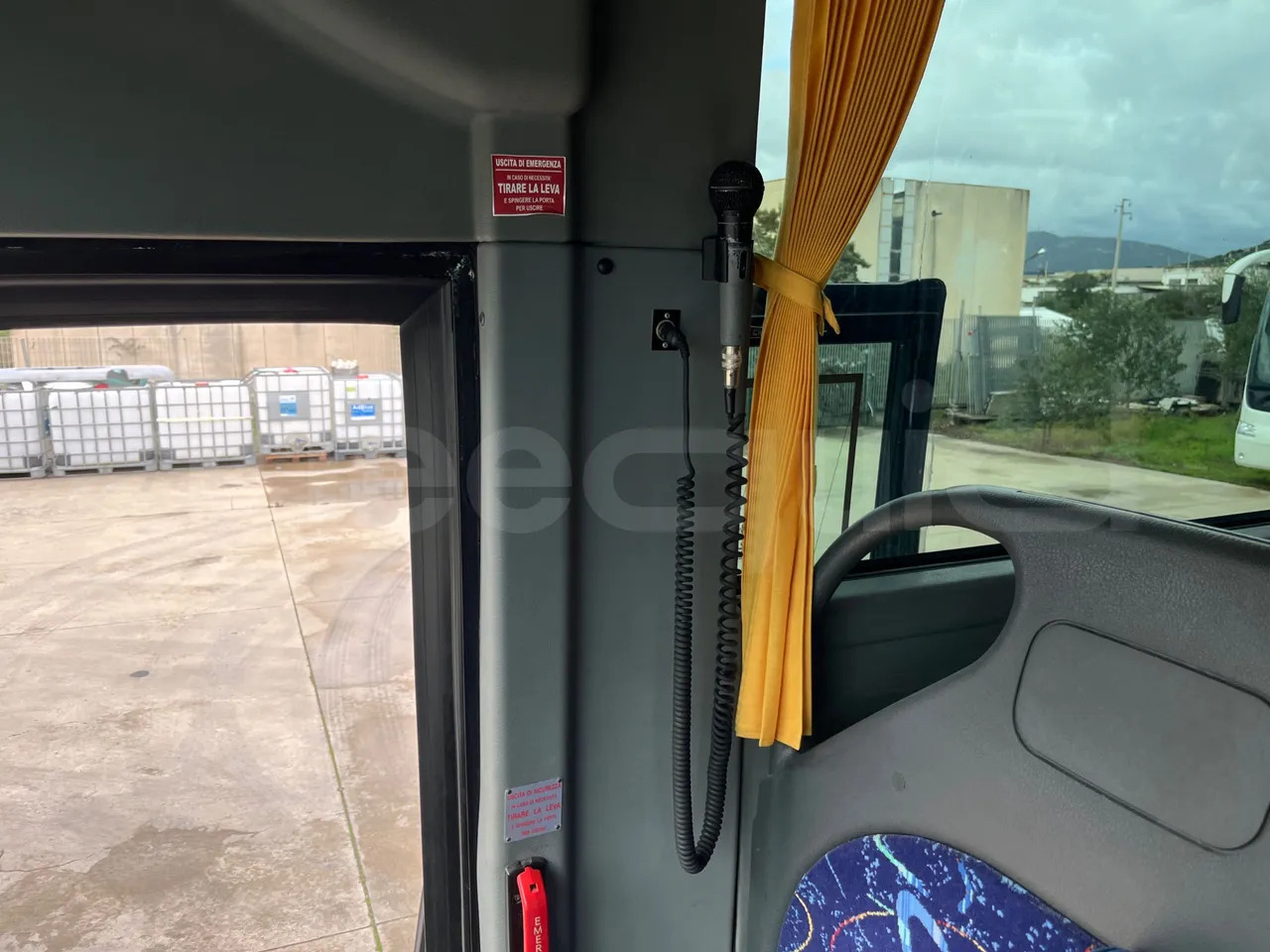 حافلة نقل لمسافات طويلة Irisbus 397E.12: صورة 39 حافلة نقل لمسافات طويلة Irisbus 397E.12: صورة 39