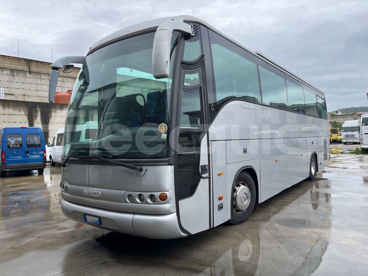 Irisbus Domino Orlandi 2001 - حافلة نقل لمسافات طويلة: صورة 4 Irisbus Domino Orlandi 2001 - حافلة نقل لمسافات طويلة: صورة 4