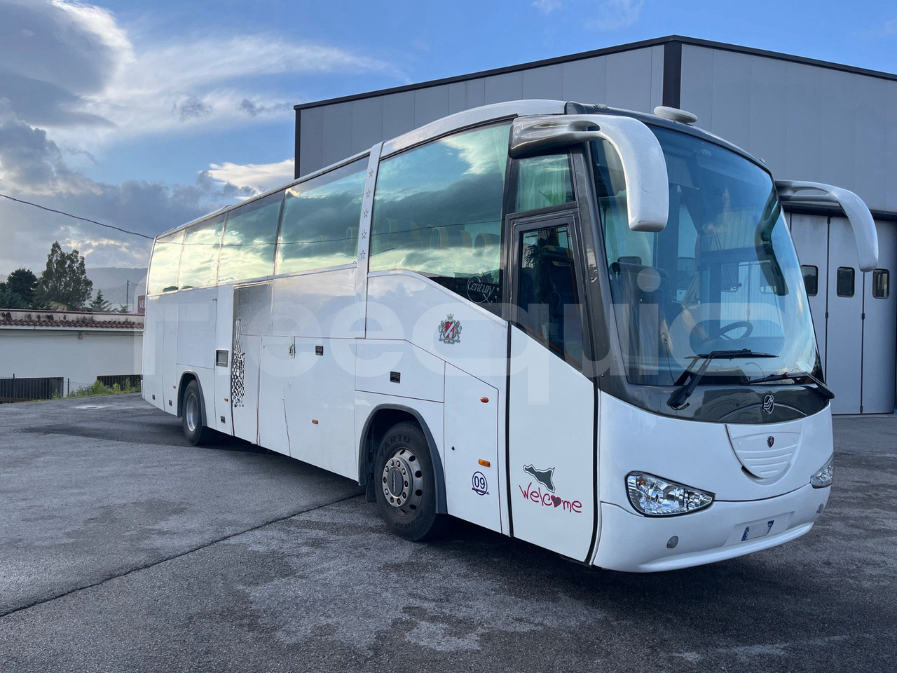 Irizar Scania Century - حافلة نقل لمسافات طويلة: صورة 1 Irizar Scania Century - حافلة نقل لمسافات طويلة: صورة 1