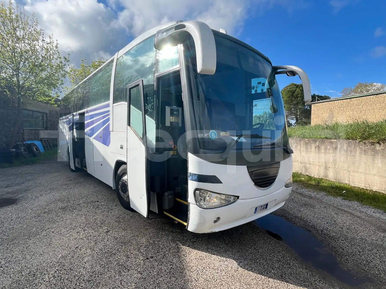 Irizar Scania Century - حافلة نقل لمسافات طويلة: صورة 1 Irizar Scania Century - حافلة نقل لمسافات طويلة: صورة 1