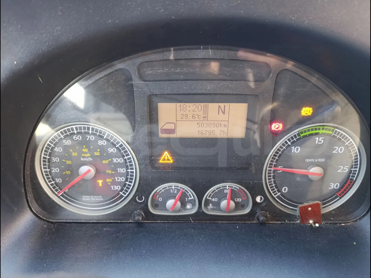 Iveco Crossway - حافلة نقل لمسافات طويلة: صورة 3 Iveco Crossway - حافلة نقل لمسافات طويلة: صورة 3