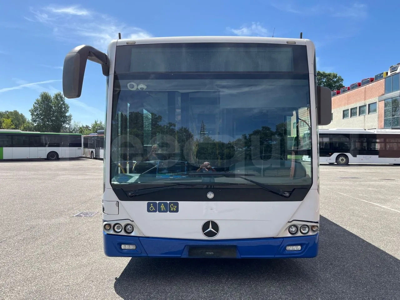 Mercedes-Benz Conecto - حافلة المدينة: صورة 2 Mercedes-Benz Conecto - حافلة المدينة: صورة 2