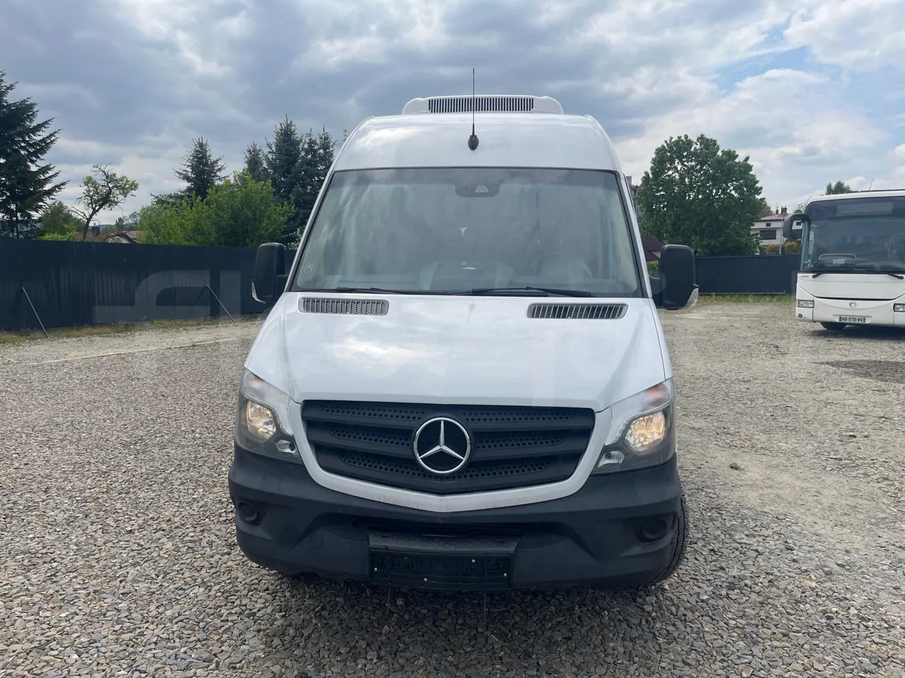 Mercedes-Benz Sprinter - حافلة نقل لمسافات طويلة: صورة 1 Mercedes-Benz Sprinter - حافلة نقل لمسافات طويلة: صورة 1