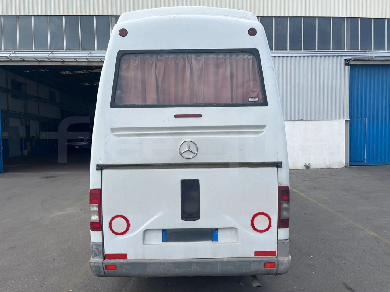Mercedes-Benz Sprinter - حافلة صغيرة, حافلة الضواحي: صورة 5 Mercedes-Benz Sprinter - حافلة صغيرة, حافلة الضواحي: صورة 5