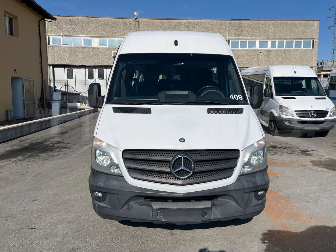 Mercedes-Benz Sprinter - حافلة صغيرة, ميكروباص: صورة 2 Mercedes-Benz Sprinter - حافلة صغيرة, ميكروباص: صورة 2