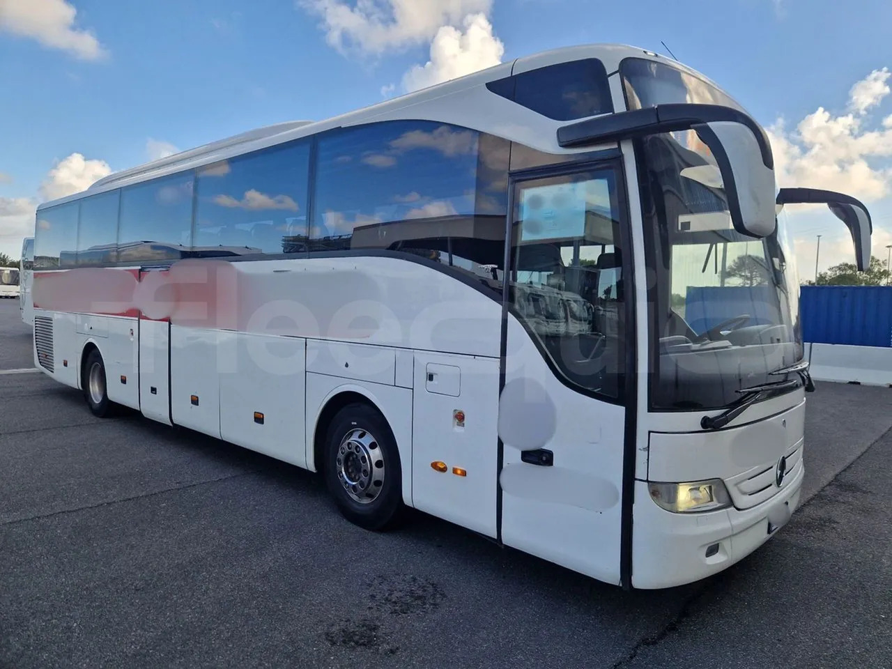 Mercedes-Benz Tourismo - حافلة نقل لمسافات طويلة: صورة 1 Mercedes-Benz Tourismo - حافلة نقل لمسافات طويلة: صورة 1
