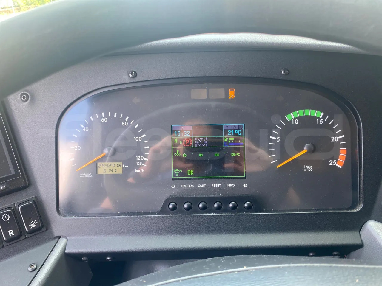 Mercedes-Benz Tourismo - حافلة نقل لمسافات طويلة: صورة 3 Mercedes-Benz Tourismo - حافلة نقل لمسافات طويلة: صورة 3