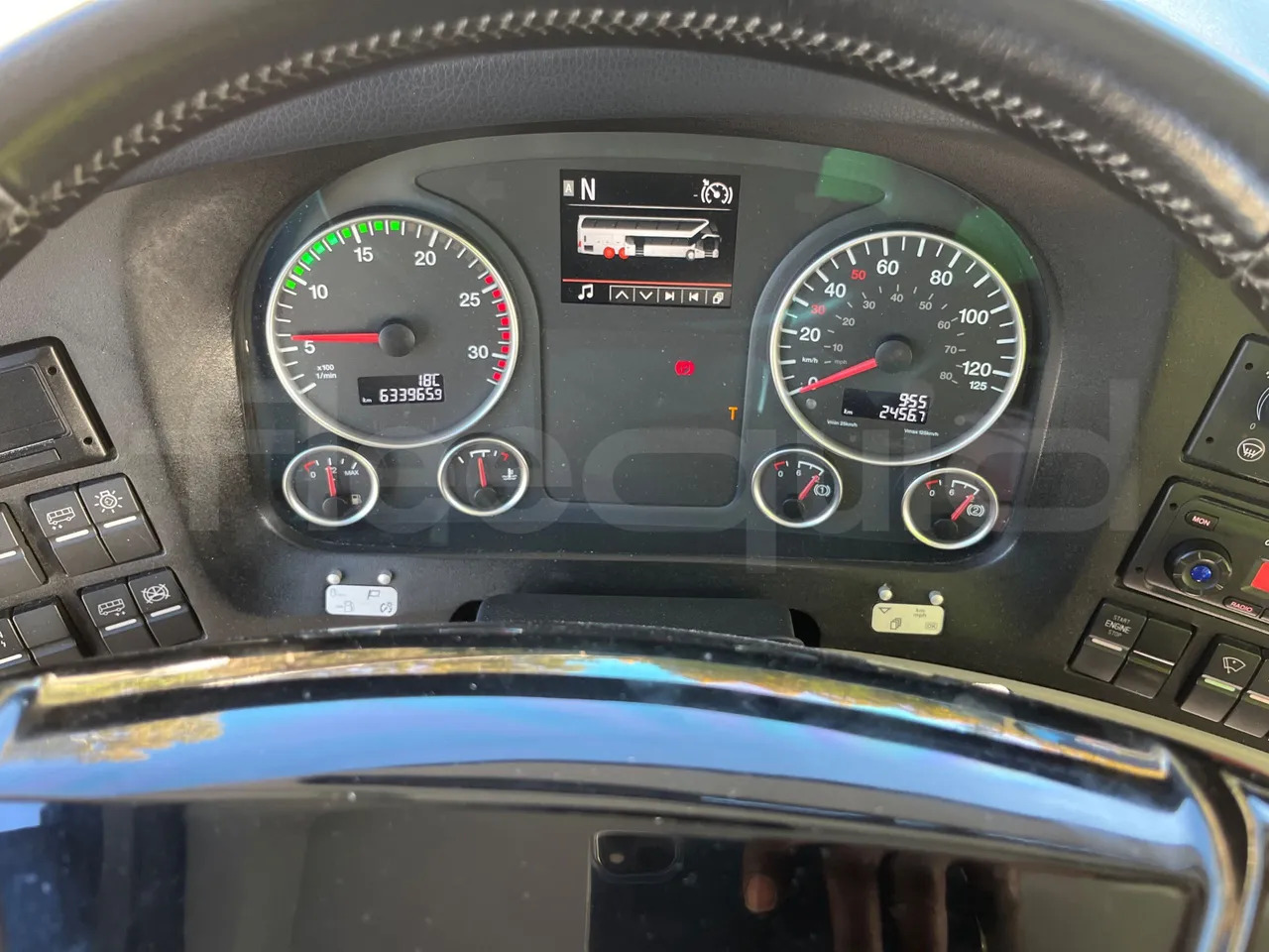 Neoplan Skyliner - حافلة ذات طابقين: صورة 3 Neoplan Skyliner - حافلة ذات طابقين: صورة 3