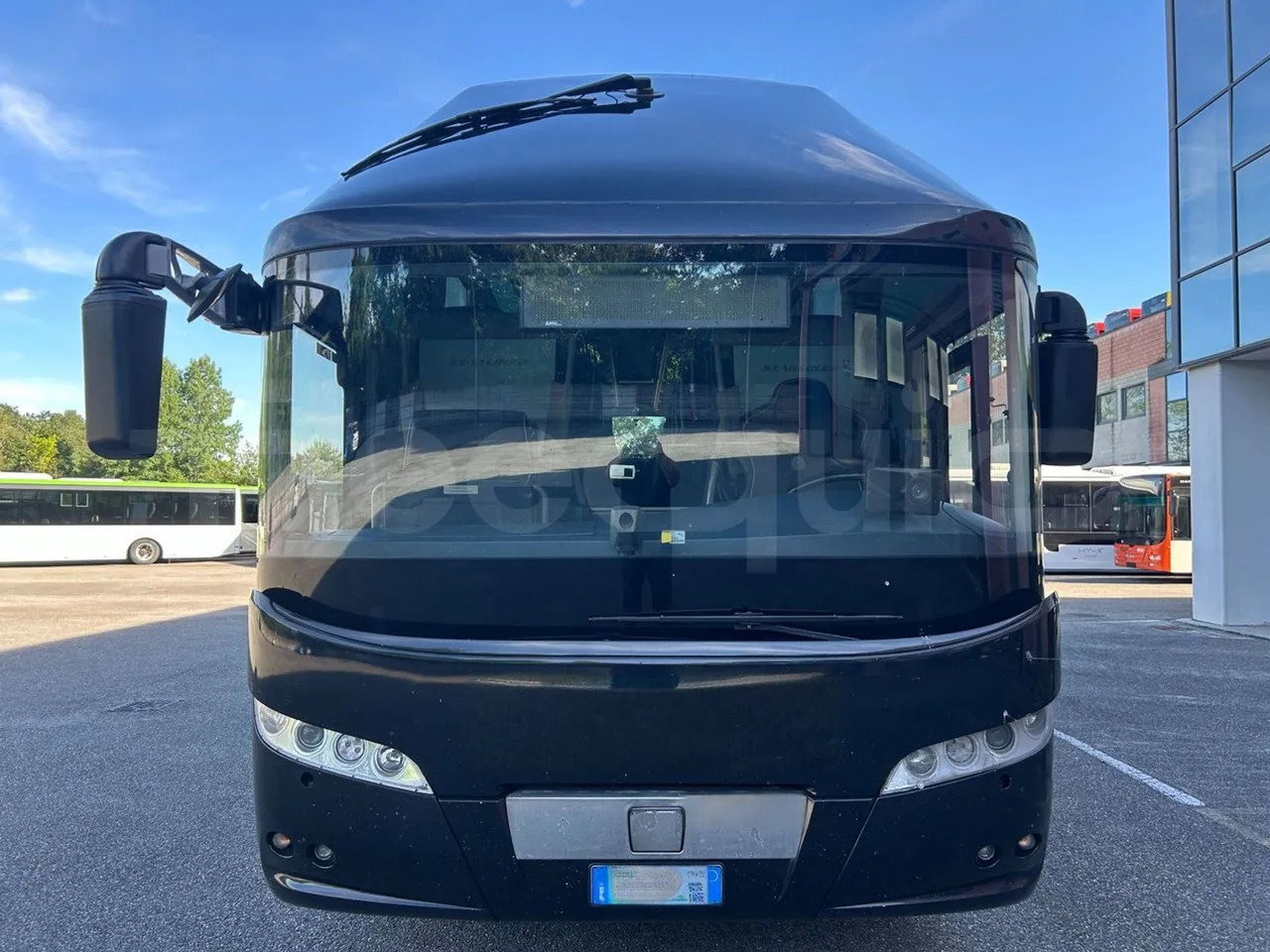 Neoplan Starliner - حافلة نقل لمسافات طويلة: صورة 2 Neoplan Starliner - حافلة نقل لمسافات طويلة: صورة 2