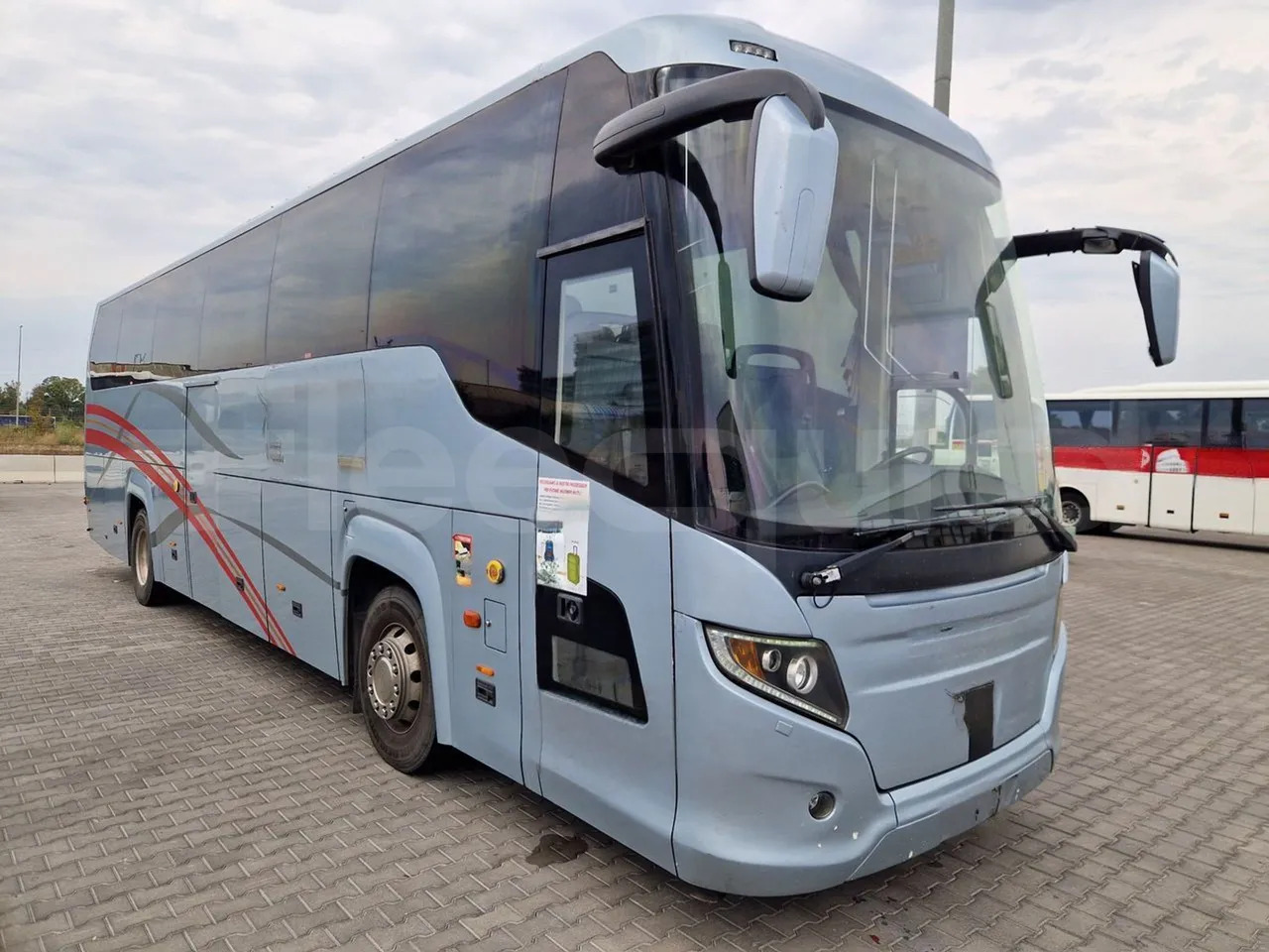 Scania Touring HD - حافلة نقل لمسافات طويلة: صورة 1 Scania Touring HD - حافلة نقل لمسافات طويلة: صورة 1