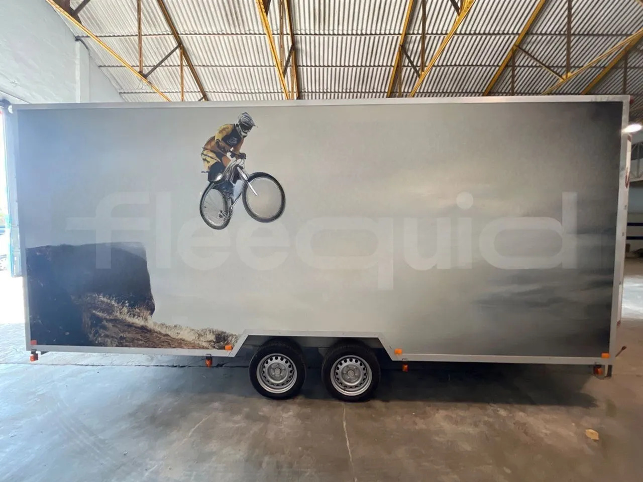 Tudela 0500 - مقطورة بصندوق مغلق: صورة 5 Tudela 0500 - مقطورة بصندوق مغلق: صورة 5