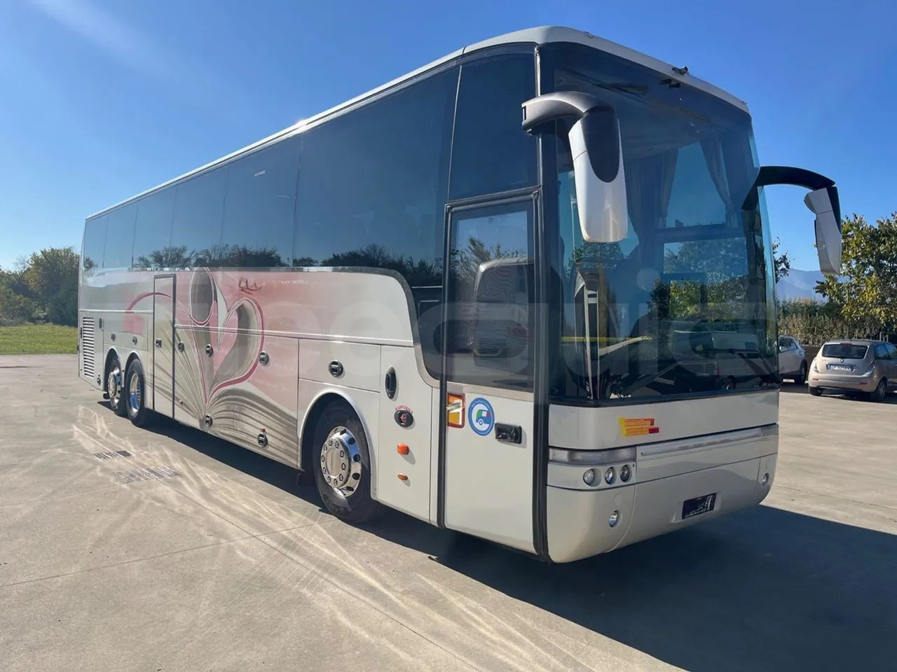 Van Hool Astronef - حافلة نقل لمسافات طويلة: صورة 1 Van Hool Astronef - حافلة نقل لمسافات طويلة: صورة 1