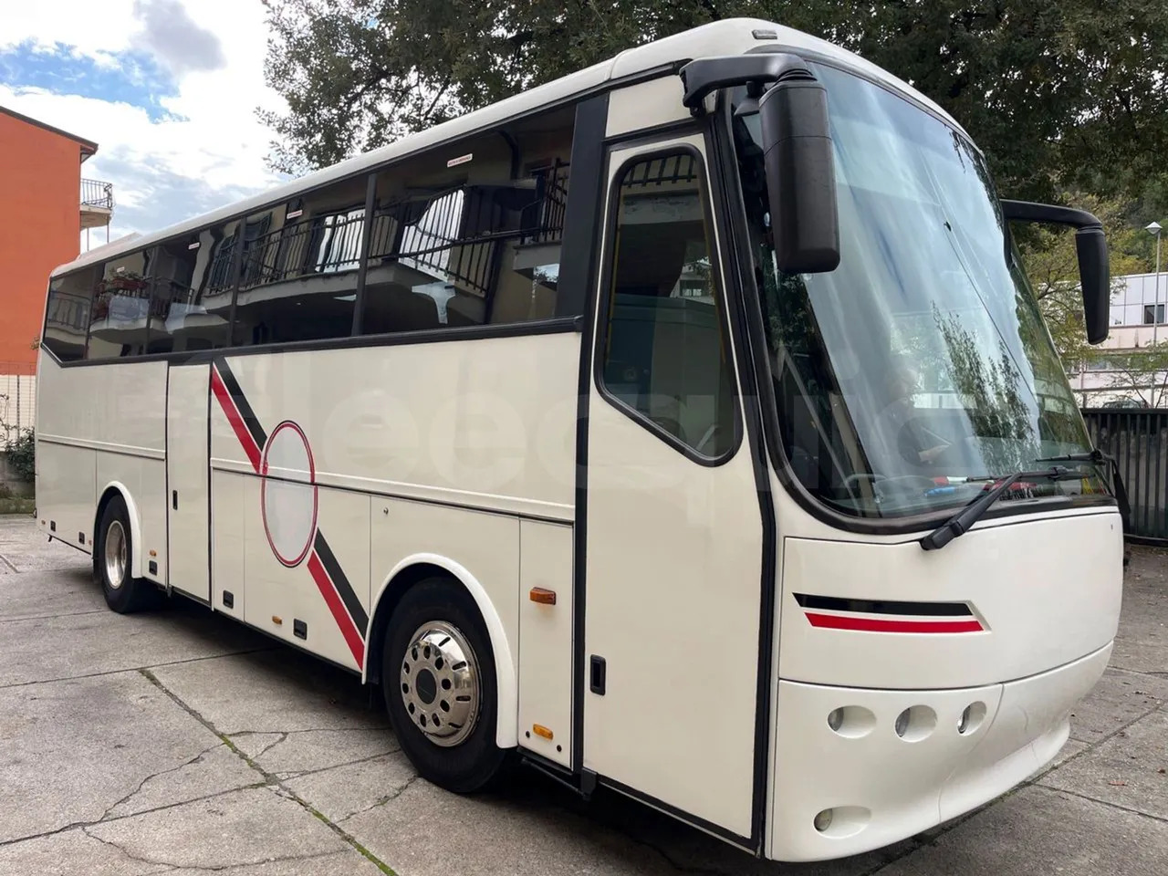 Vdl Futura - حافلة نقل لمسافات طويلة: صورة 1 Vdl Futura - حافلة نقل لمسافات طويلة: صورة 1