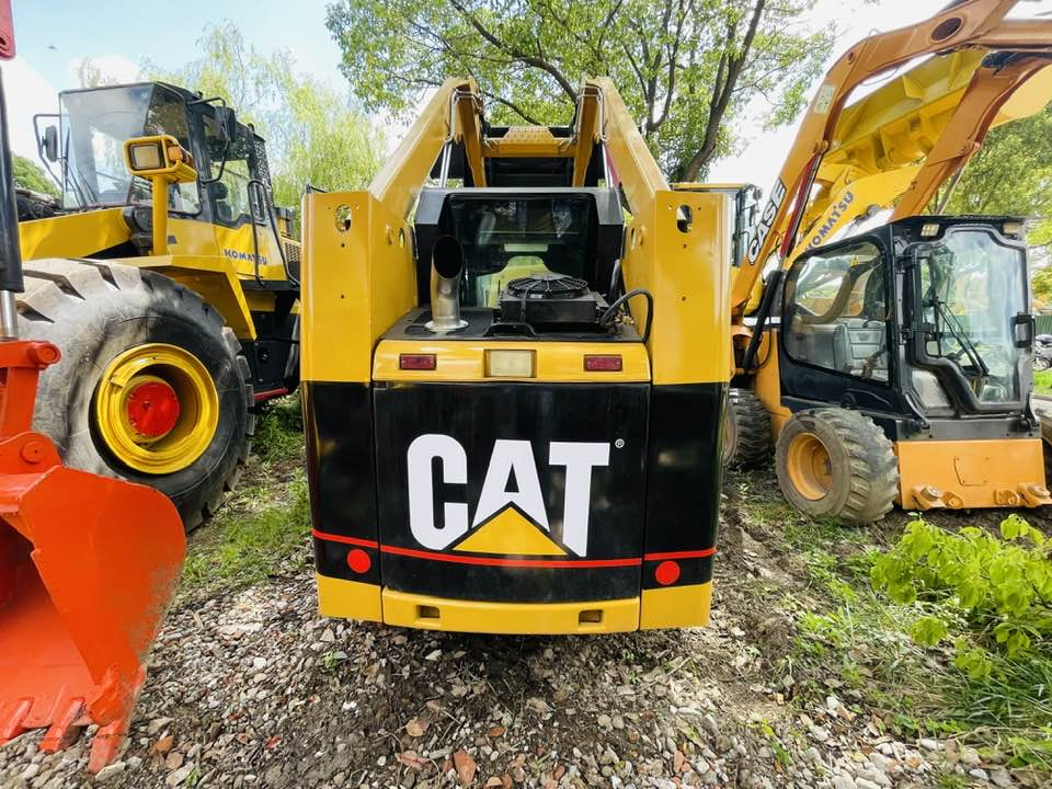 CAT 246B - حفار صغير: صورة 5 CAT 246B - حفار صغير: صورة 5