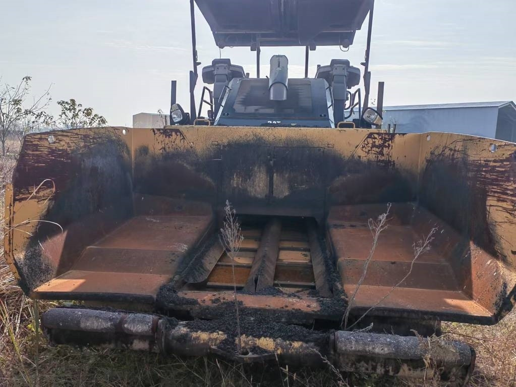 CAT AP655F - راصف أسفلت: صورة 2 CAT AP655F - راصف أسفلت: صورة 2