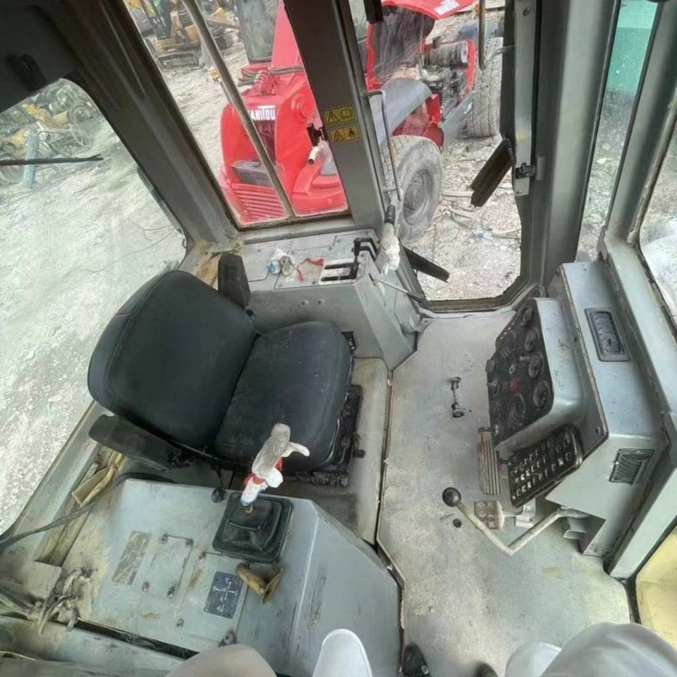 CAT D 6 G - بلدوزر: صورة 4 CAT D 6 G - بلدوزر: صورة 4