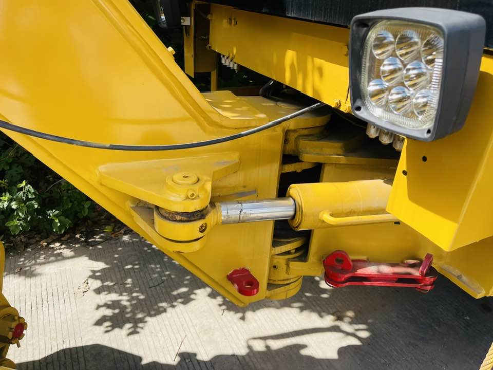 Caterpillar 140H Motor Grader - ماكينة تسوية: صورة 5 Caterpillar 140H Motor Grader - ماكينة تسوية: صورة 5