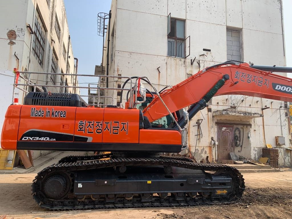 Doosan DX 340 LCA - حفار زاحف: صورة 2 Doosan DX 340 LCA - حفار زاحف: صورة 2