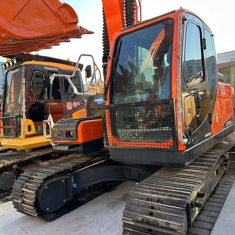 Doosan DX150LC-9C - حفار زاحف: صورة 5 Doosan DX150LC-9C - حفار زاحف: صورة 5