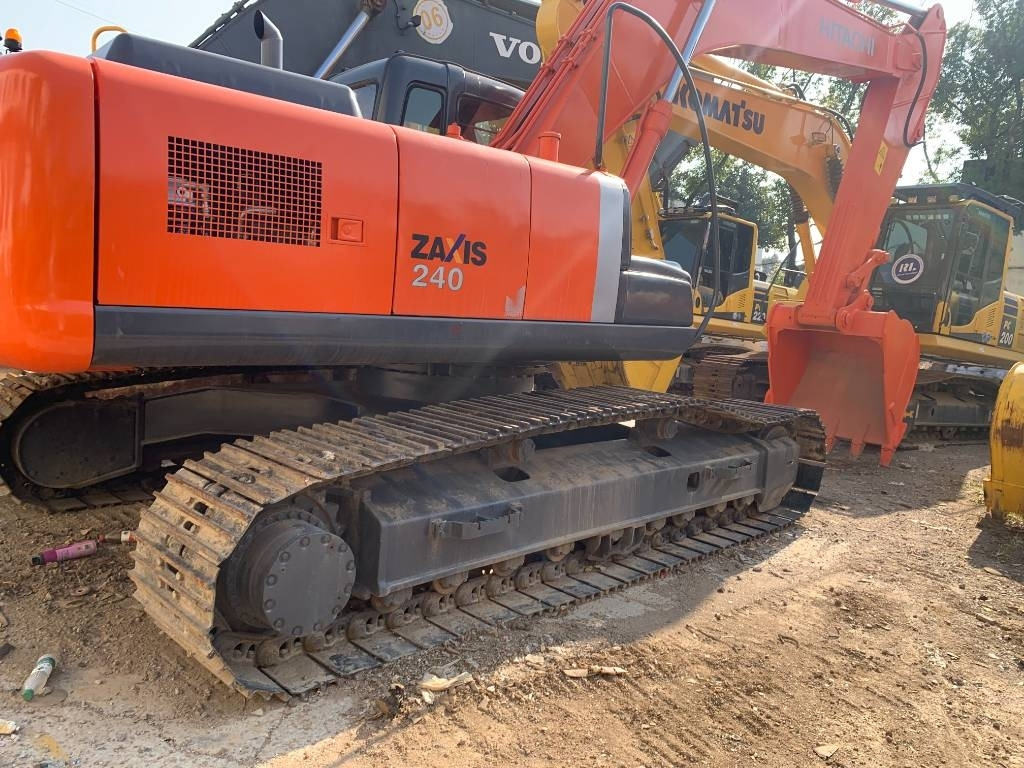 Hitachi Zaxis 240 - حفار زاحف: صورة 3 Hitachi Zaxis 240 - حفار زاحف: صورة 3
