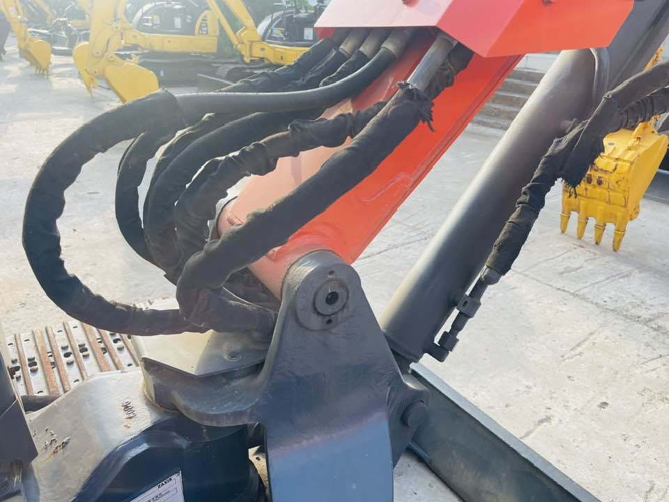 Hitachi Zaxis 50U - حفار صغير: صورة 2 Hitachi Zaxis 50U - حفار صغير: صورة 2