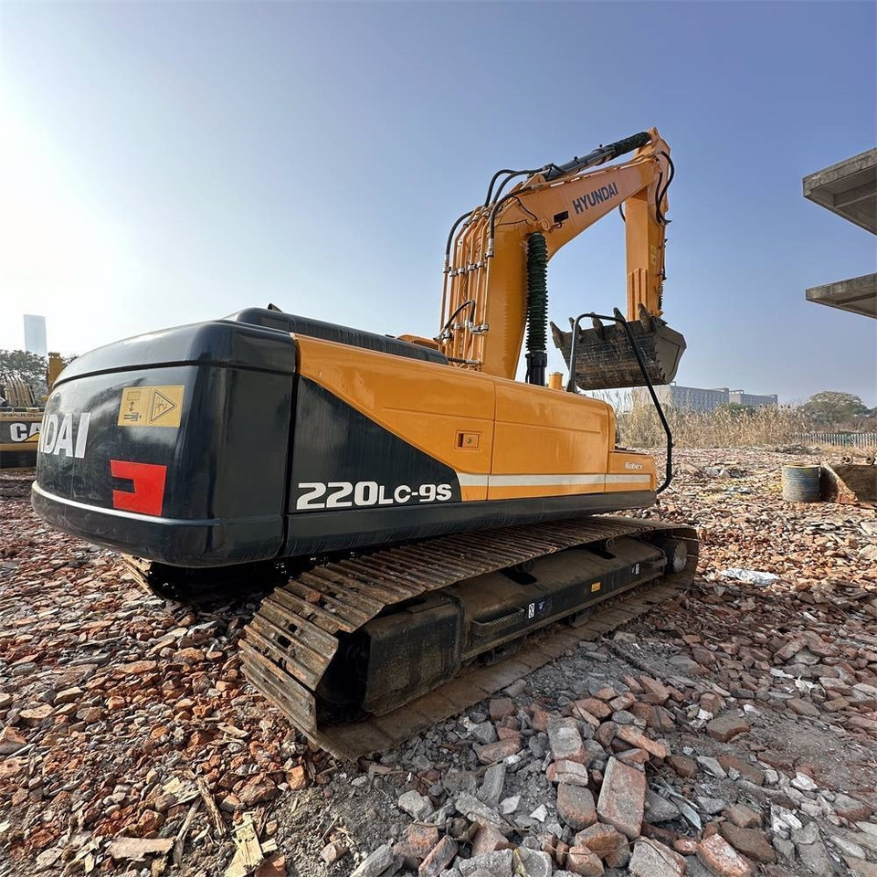 Hyundai 220LC-9S - حفار زاحف: صورة 3 Hyundai 220LC-9S - حفار زاحف: صورة 3