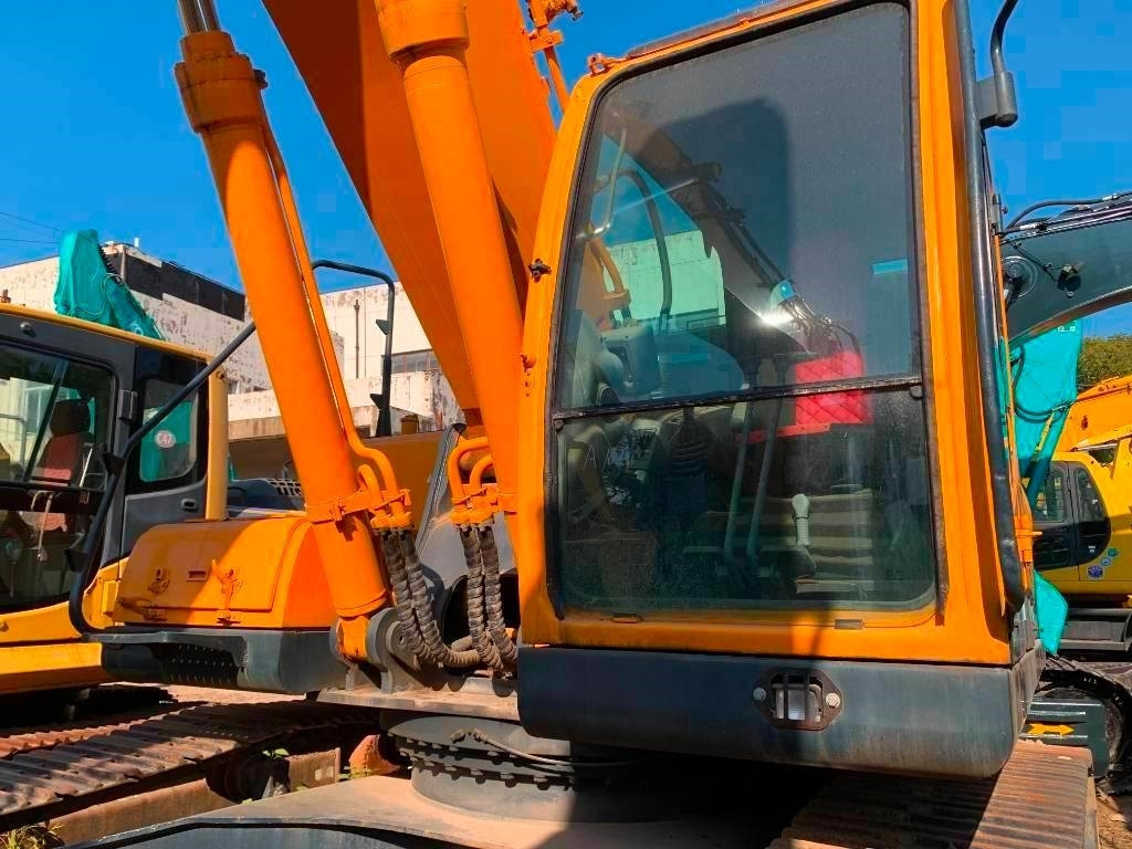 Hyundai 305LC-9T - حفار زاحف: صورة 3 Hyundai 305LC-9T - حفار زاحف: صورة 3