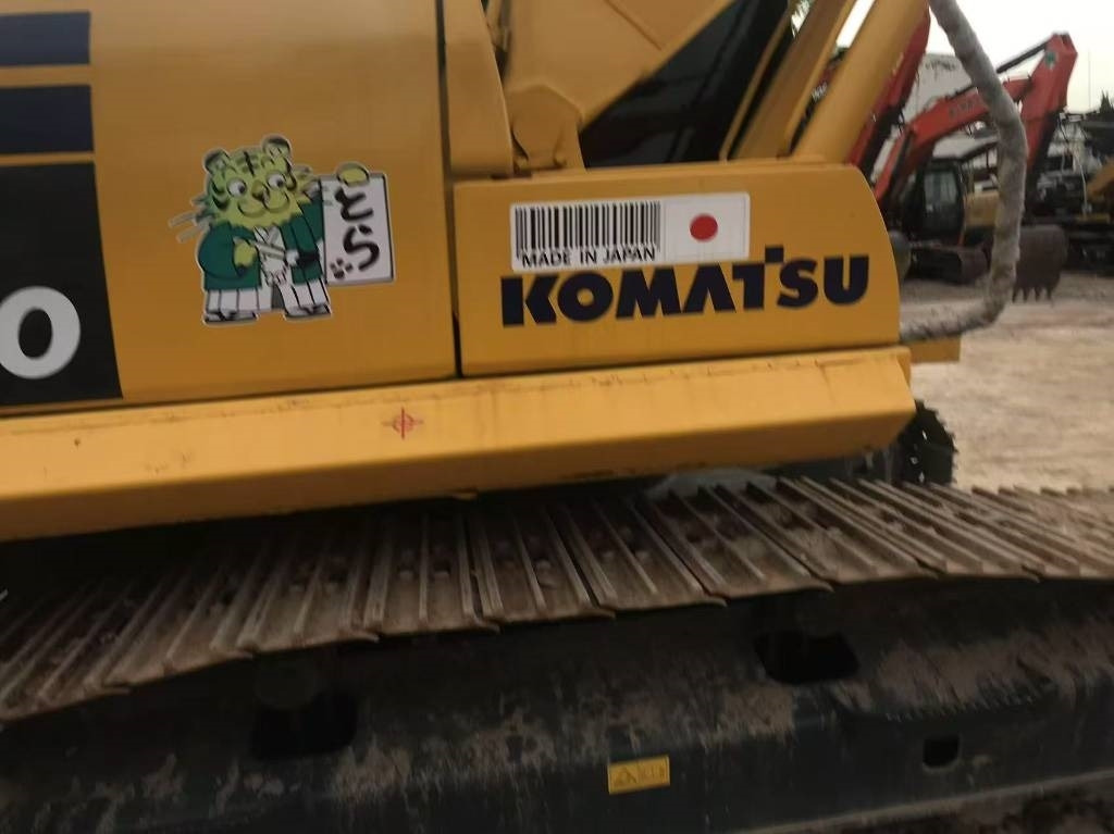 Komatsu PC 200-8 - حفار زاحف: صورة 4 Komatsu PC 200-8 - حفار زاحف: صورة 4