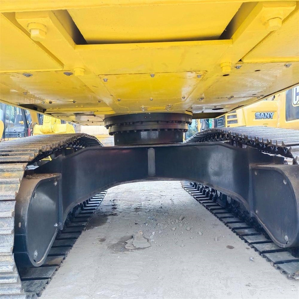 Komatsu PC 220 - حفار زاحف: صورة 3 Komatsu PC 220 - حفار زاحف: صورة 3