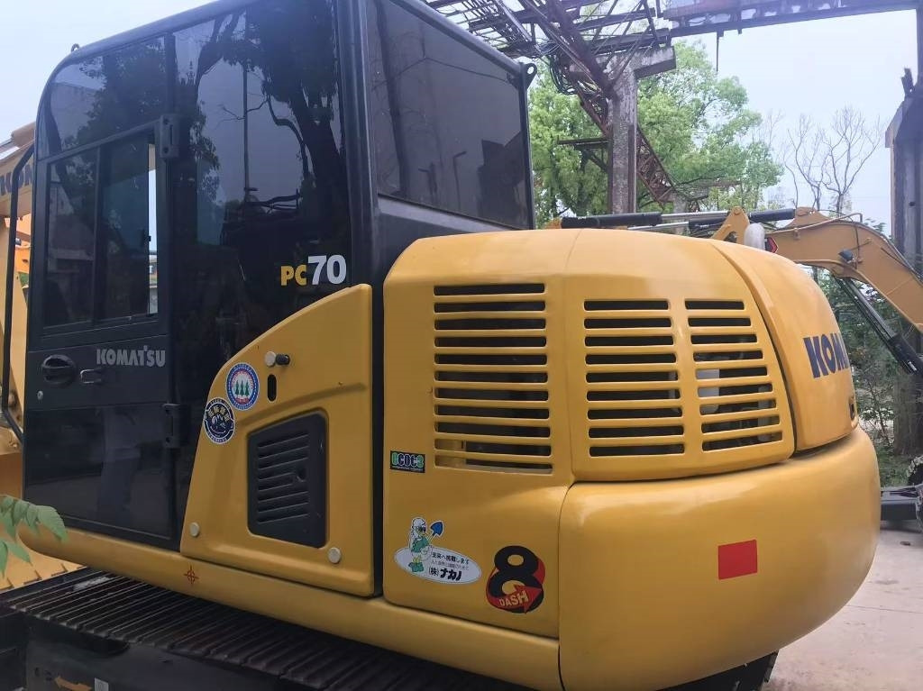 Komatsu PC 70 - حفار زاحف: صورة 5 Komatsu PC 70 - حفار زاحف: صورة 5