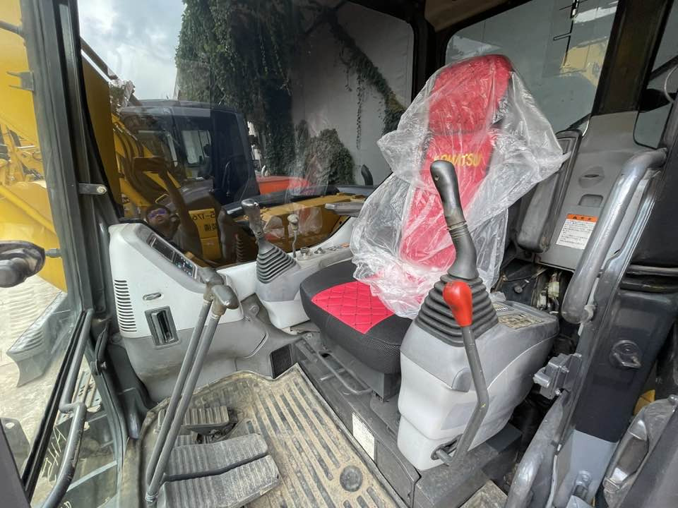Komatsu PC78MR-6 - حفار صغير: صورة 4 Komatsu PC78MR-6 - حفار صغير: صورة 4