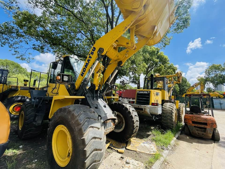 Komatsu WA380-8 - اللودر بعجل: صورة 1 Komatsu WA380-8 - اللودر بعجل: صورة 1