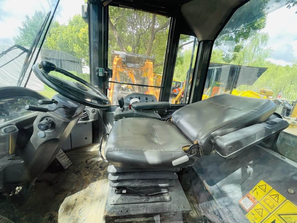 Komatsu WA380-8 - اللودر بعجل: صورة 2 Komatsu WA380-8 - اللودر بعجل: صورة 2