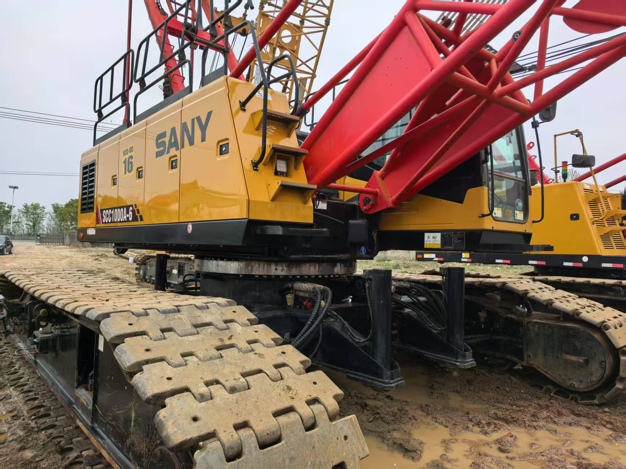 SANY SCC1000A-6 - رافعة زاحفة: صورة 2 SANY SCC1000A-6 - رافعة زاحفة: صورة 2