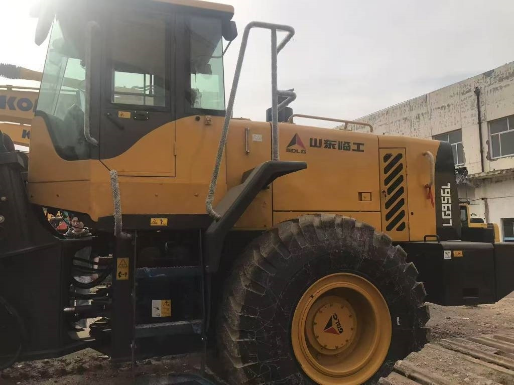 SDLG LG956L - اللودر بعجل: صورة 4 SDLG LG956L - اللودر بعجل: صورة 4