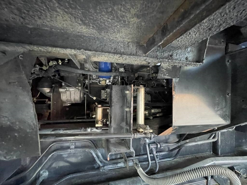 رافعة لجميع التضاريس Tadano GT550: صورة 12