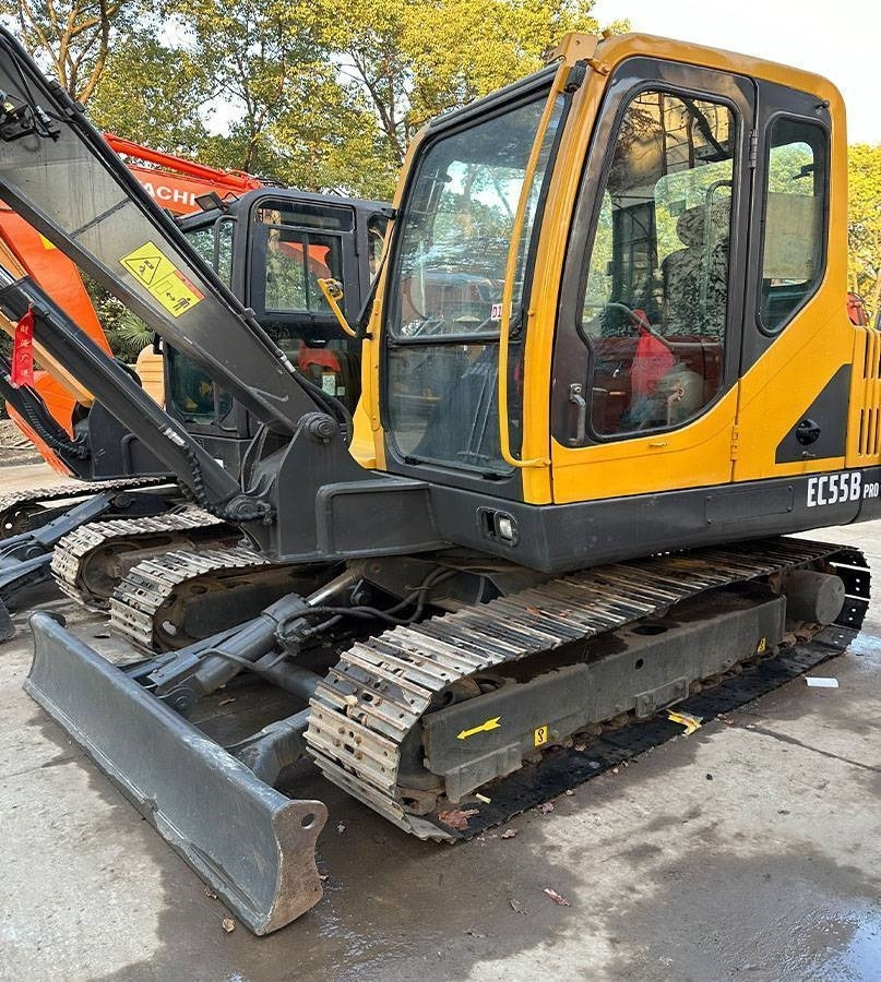 Volvo EC 55 B Pro - حفار صغير: صورة 1 Volvo EC 55 B Pro - حفار صغير: صورة 1