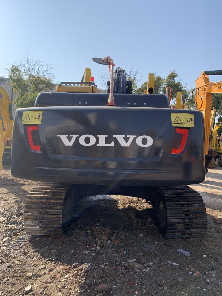 Volvo EC210D - حفار ذو عجلات: صورة 2 Volvo EC210D - حفار ذو عجلات: صورة 2
