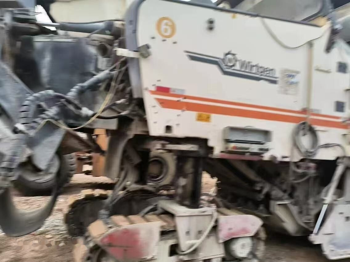 Wirtgen W2100 - ماكينة الكشط على البارد: صورة 5 Wirtgen W2100 - ماكينة الكشط على البارد: صورة 5