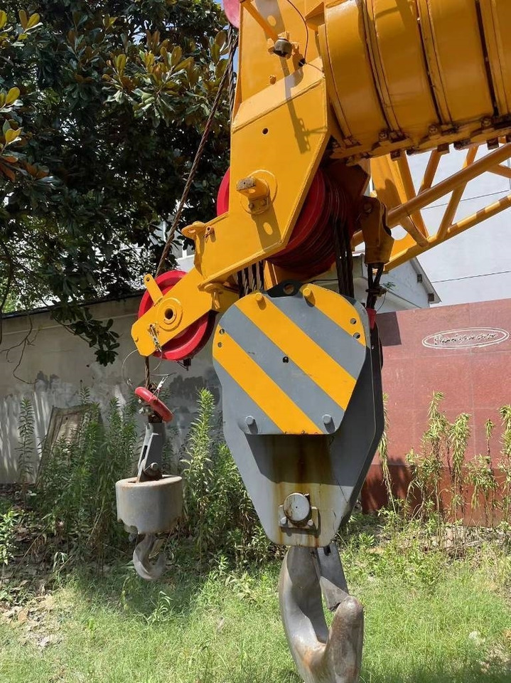 XCMG QY70K-II  - رافعة لجميع التضاريس: صورة 3 XCMG QY70K-II  - رافعة لجميع التضاريس: صورة 3