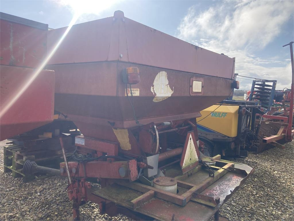 Bredal B2 LIFTOPHÆNGT - آلة نشر السماد: صورة 2 Bredal B2 LIFTOPHÆNGT - آلة نشر السماد: صورة 2