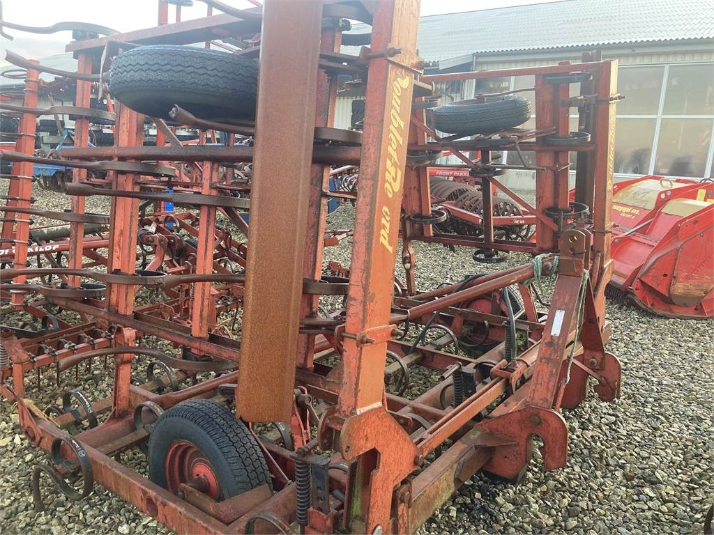 Doublet-Record KULTI-DAN 4,6M - مسفلة تمهيد التربة: صورة 2 Doublet-Record KULTI-DAN 4,6M - مسفلة تمهيد التربة: صورة 2